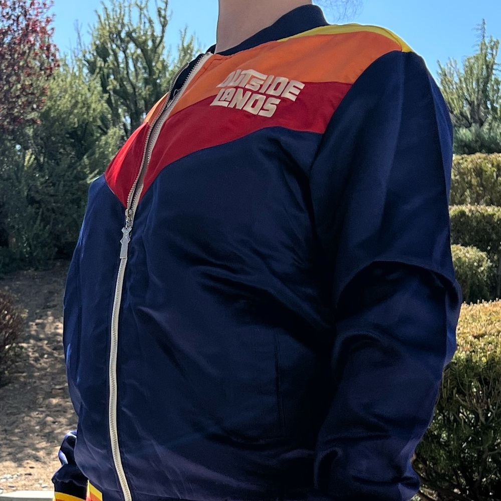 Outsidelands zip up